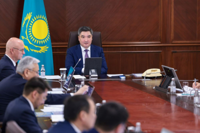 Премьер поручил ускорить развитие транспортно-логистической инфраструктуры