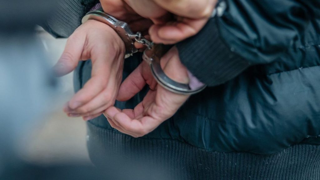 20-летнего парня подозревают в убийстве своих родителей в Темиртау