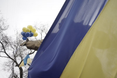 «Нет войне!»: Как алматинцы вышли поддержать Украину