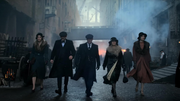 Томас Шелби возвращается. Netflix одобрил съемки полнометражного фильма по «Острым козырькам»