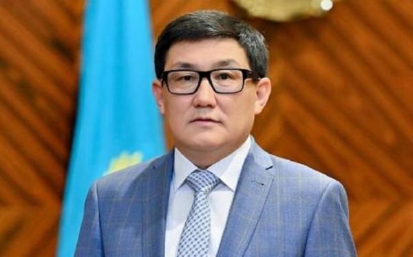 Адлет Кожанбаев избран новым акимом Семея